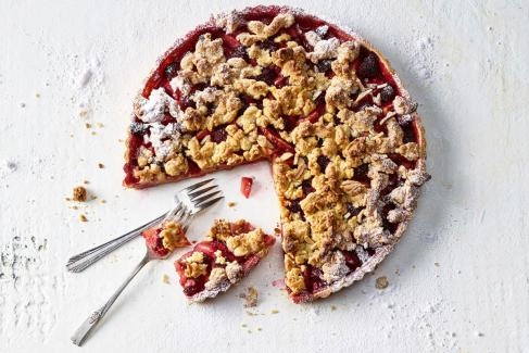 suesse kueche apfel himbeer kuchen mit streusel 010120